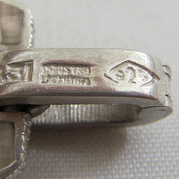 (b1264)Pulsera de plata con eslabones cuadrados.